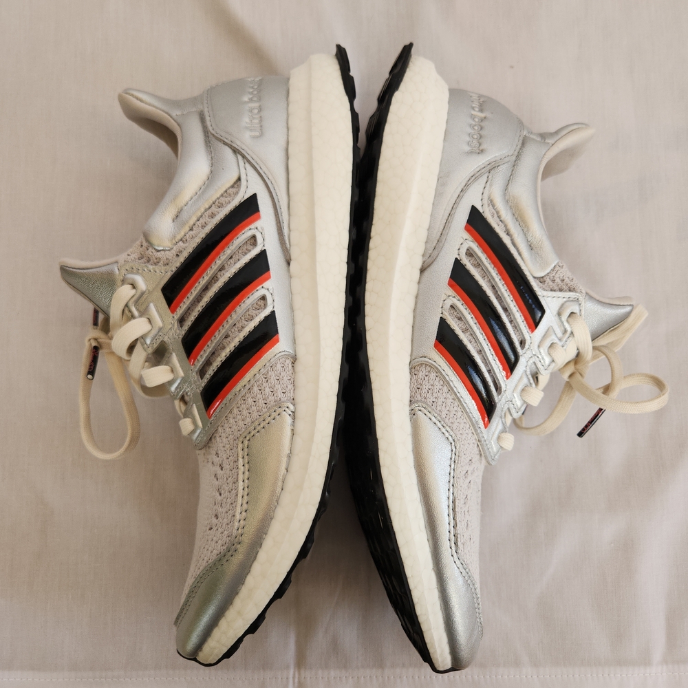 Disney adidas Men's Silver Black Red Ultraboost sz 9 men 10 women - Picture 12 of 14